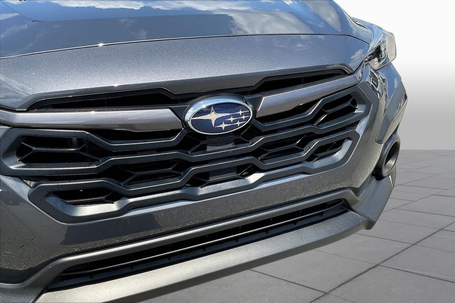 Used 2025 Magnetite Gray Metallic Subaru Limited image 30