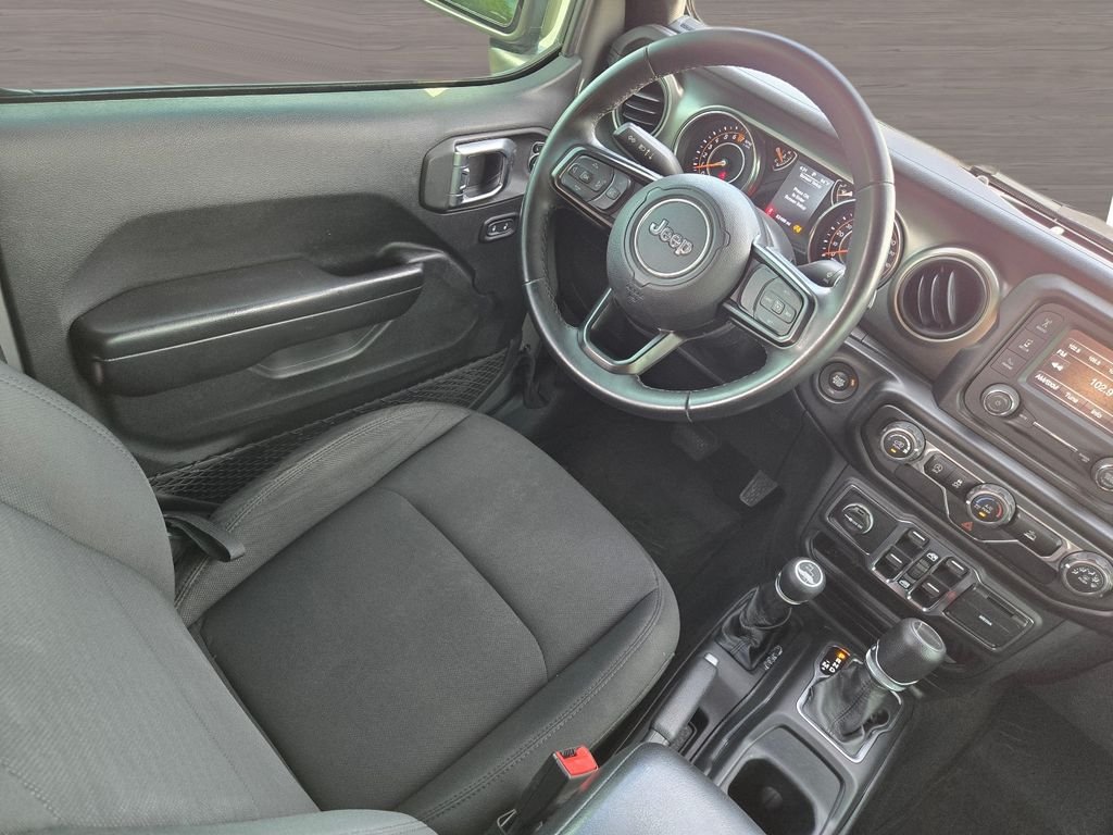 Used 2020 Gray Jeep Sport image 17