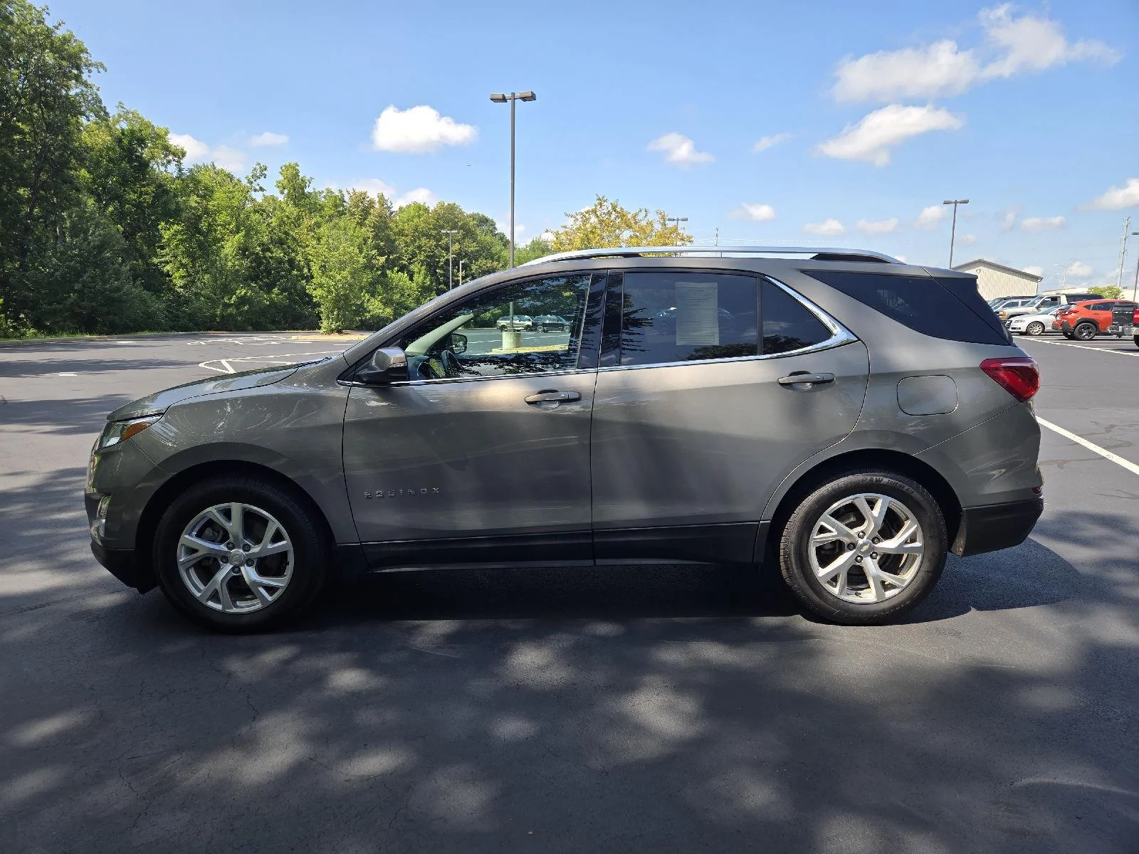 Used 2018 Pepperdust Metallic Chevrolet LT image 5