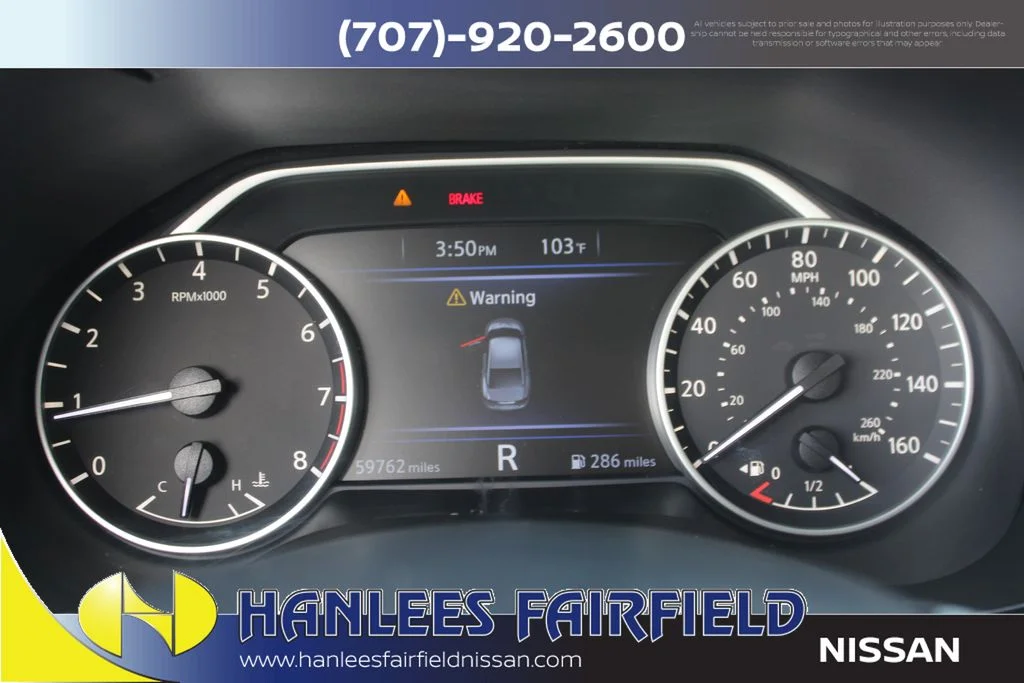 Used 2018 Silver Nissan 3.5 SV image 33