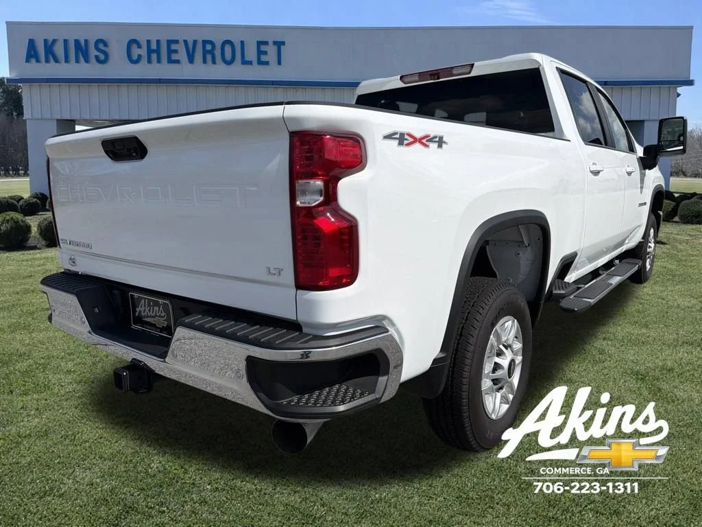 New 2025 Summit White Chevrolet LT image 5