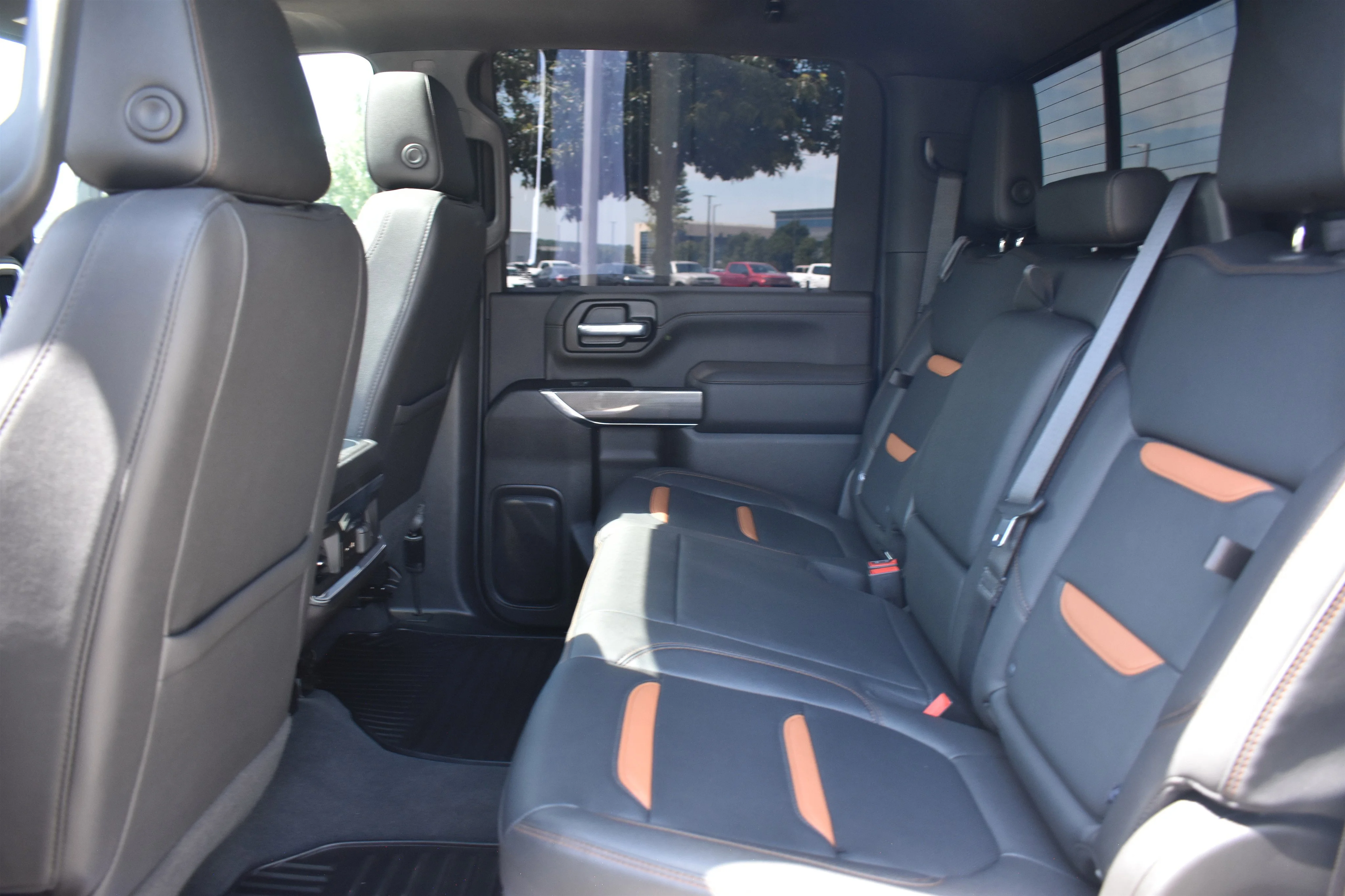 2022 GMC Sierra 2500HD AT4 - Photo 18