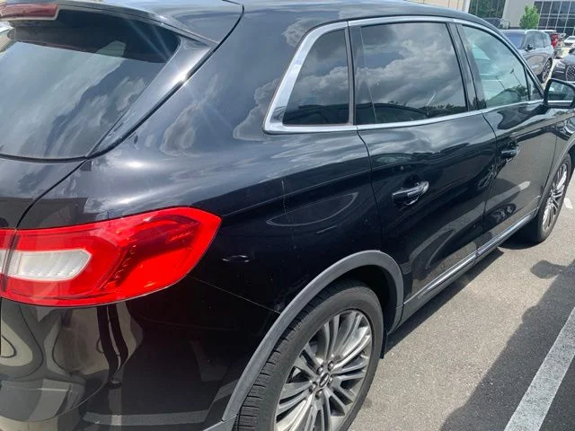 Used 2018 Black Lincoln Reserve image 4