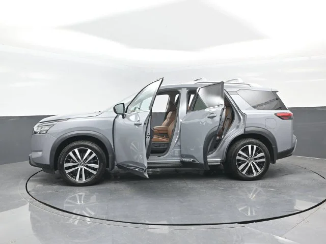 Certified Used 2024 Boulder Gray Pe Nissan Platinum image 33