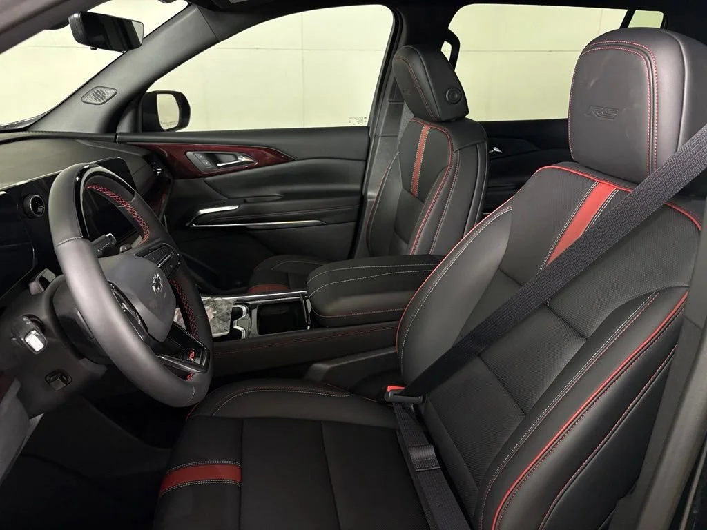 2027 Chevrolet Traverse RS - Photo 21