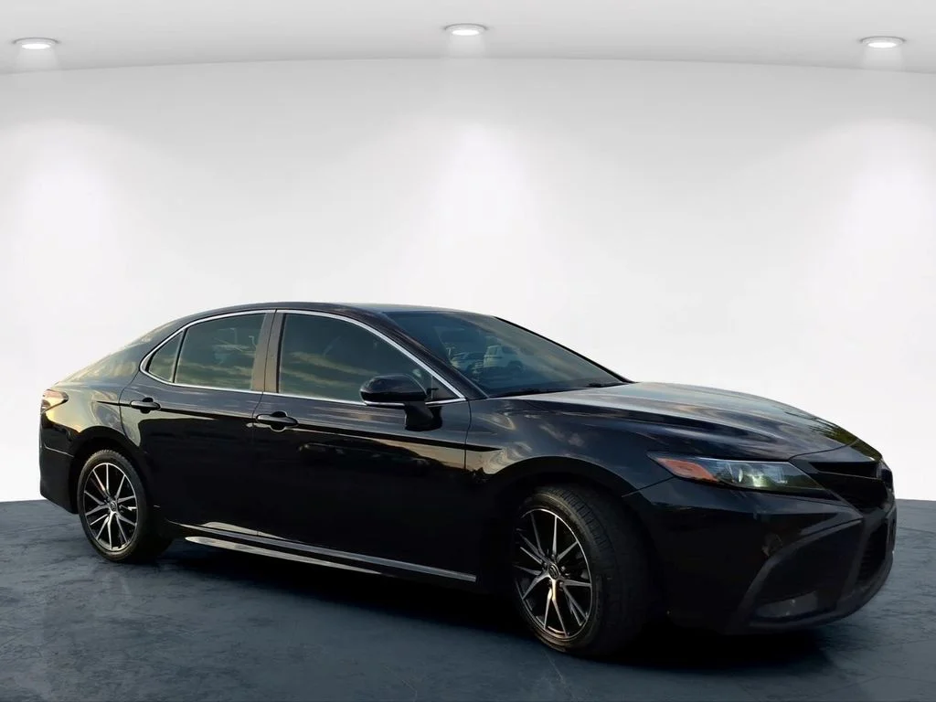 Used 2022 Black Toyota SE image 5