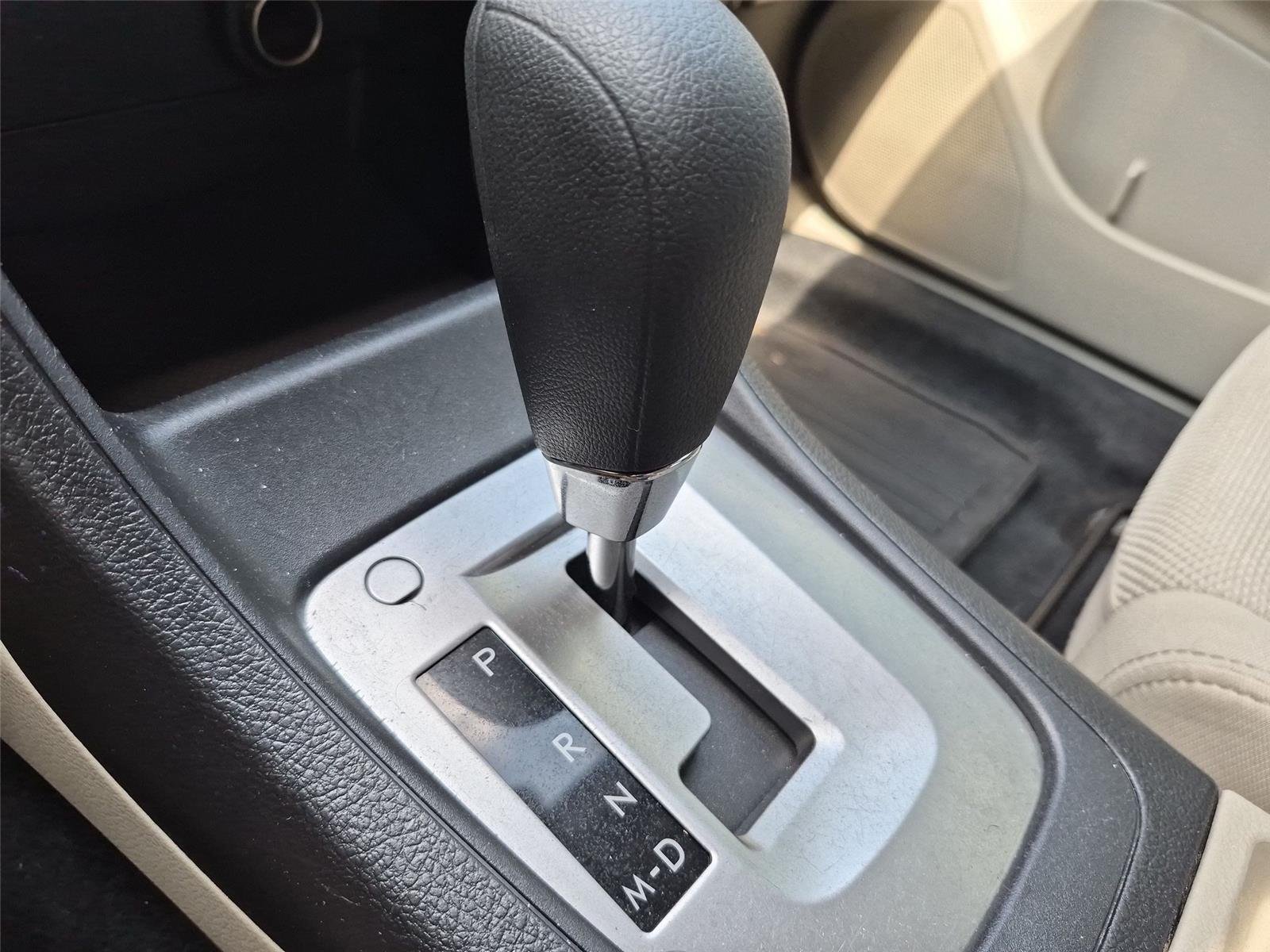 Used 2014 Satin White Pearl Subaru Premium image 28