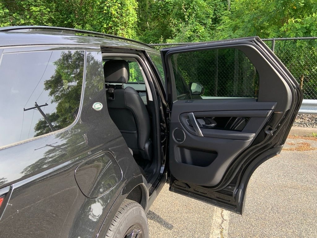 Used 2024 Black Land Rover S image 16
