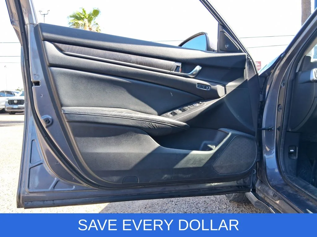 Used 2018 Gray Honda EX-L image 6