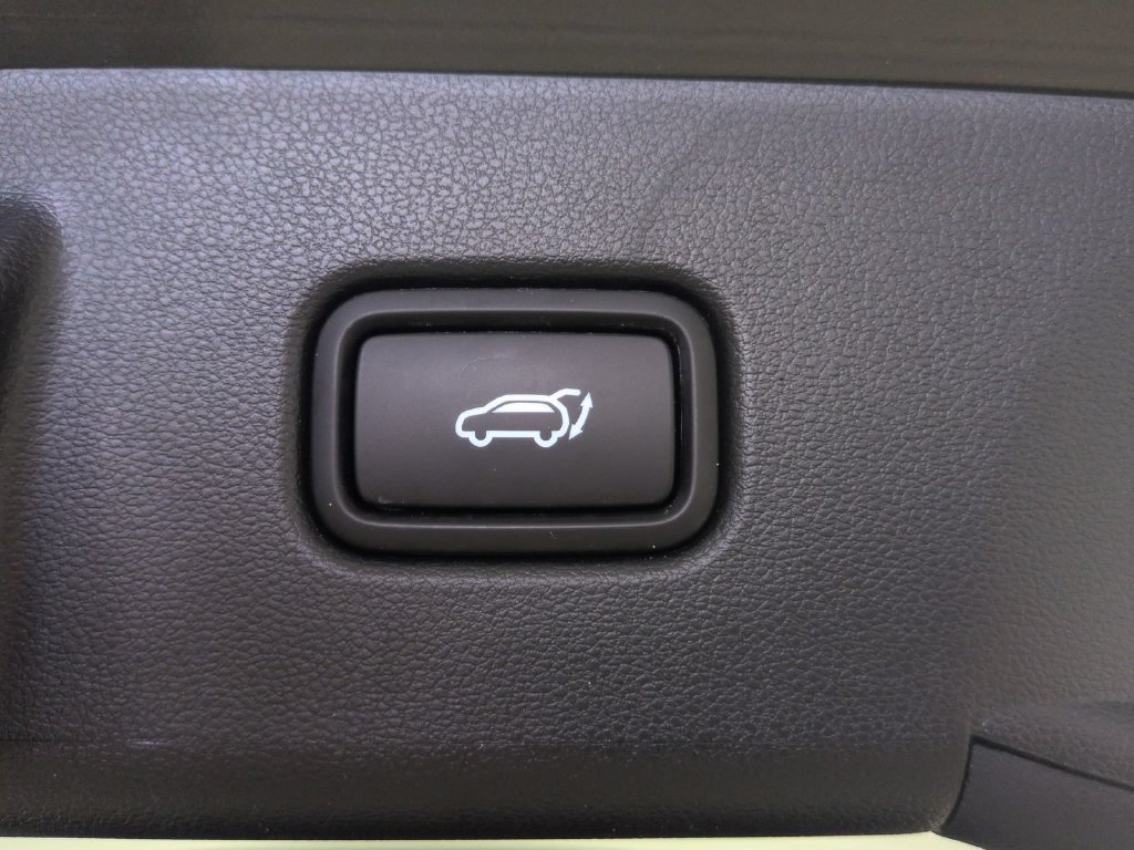 2025 Hyundai Tucson Limited - Photo 17