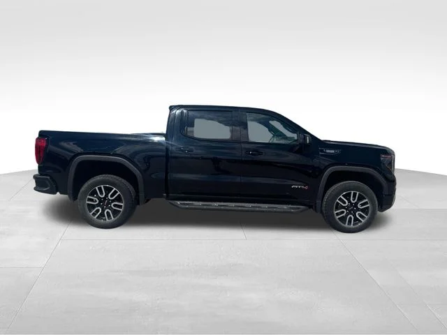 Used 2023  GMC AT4 image 6