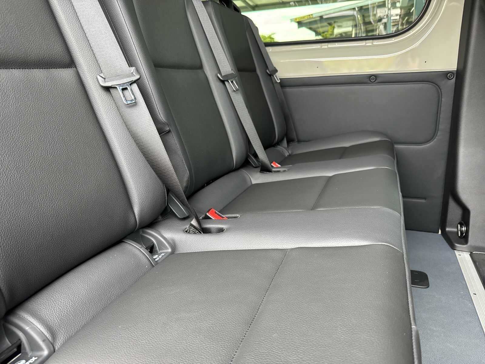 New 2026 Stone Gray Mercedes-Benz 2500 High Roof HO Diesel 144 WB AWD image 12