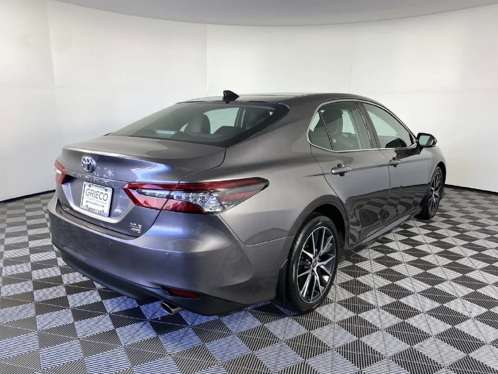 Used 2024 Predawn Gray Mica Toyota XLE image 9