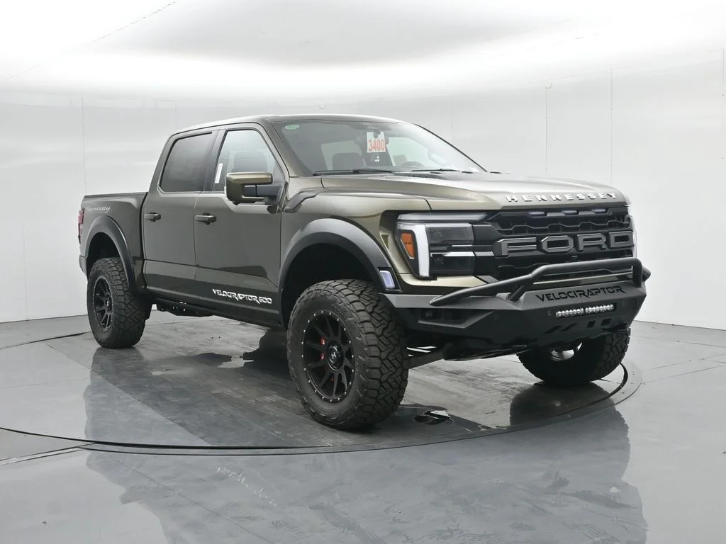 New 2025 Shelter Green Ford Raptor image 59