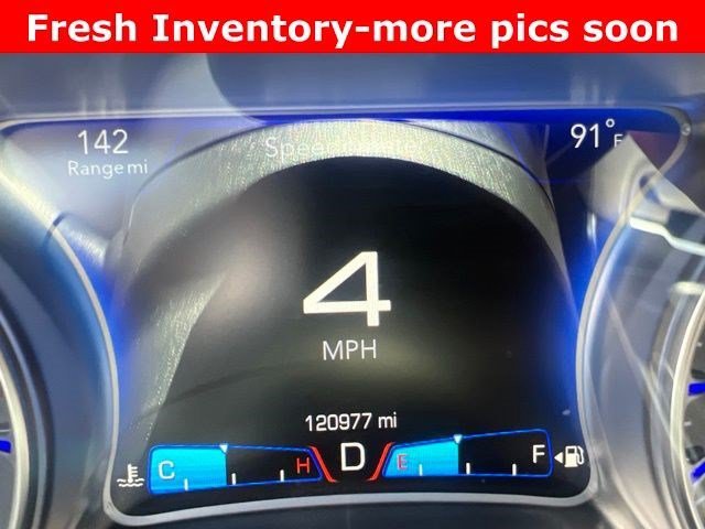 Used 2016 Bright White Clearcoat Chrysler Limited image 6