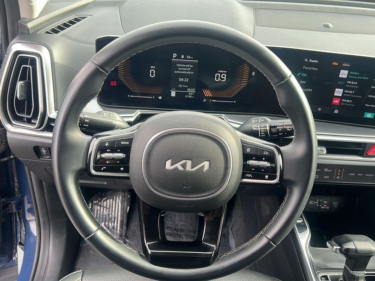 2025 Kia Sorento S - Photo 8