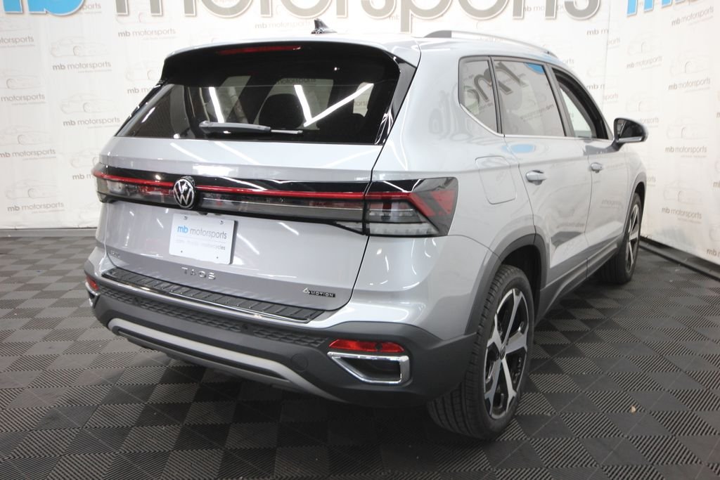 2025 Volkswagen Taos SEL - Photo 10