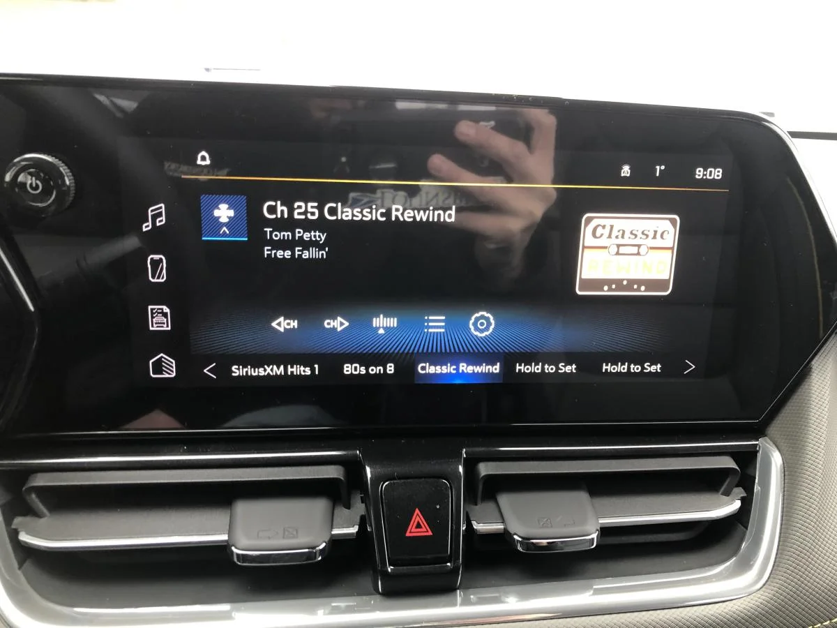 New 2026 Grey Chevrolet AWD 4dr ACTIV image 16
