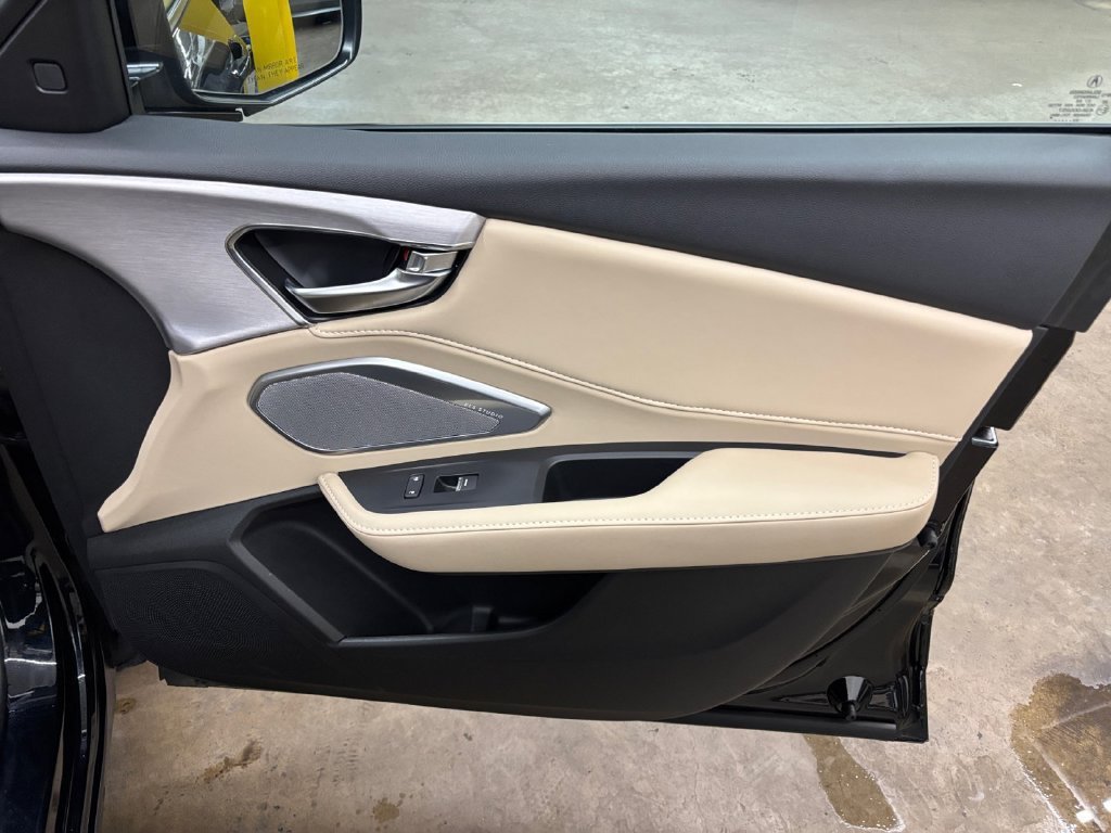 Used 2023 Majestic Black Pearl Acura Technology Package image 59