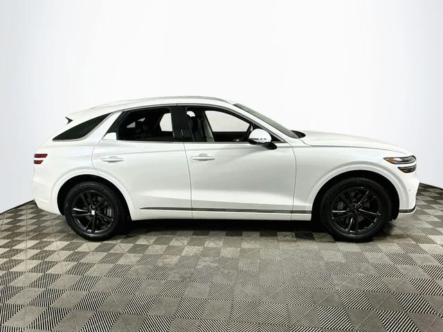 New 2027 White Genesis 2.5T Advanced image 3