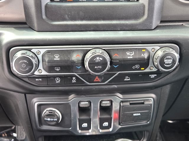 Used 2023 Black Jeep Sport S image 16