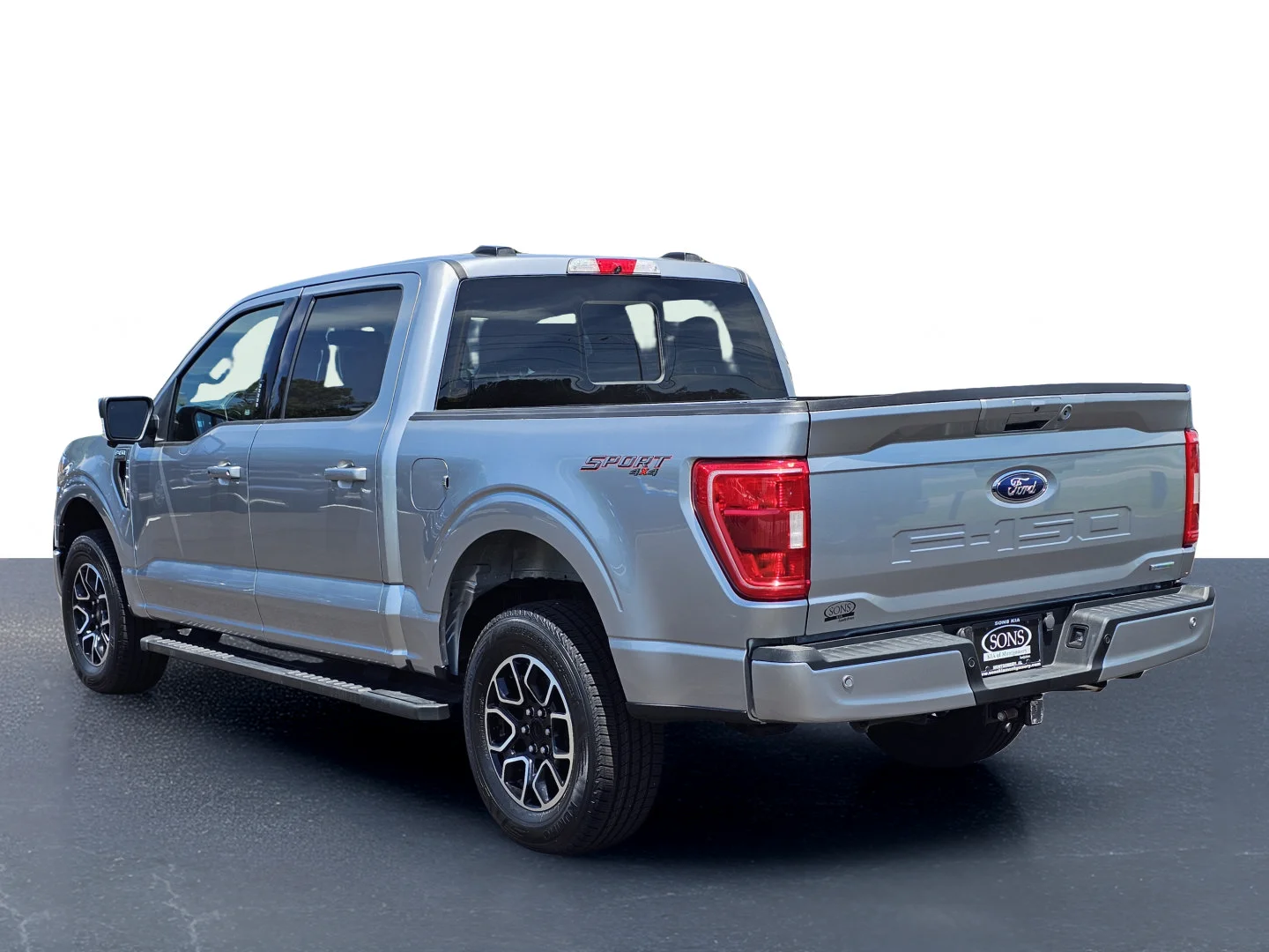 Used 2023 Iconic Silver Metallic Ford XLT image 13