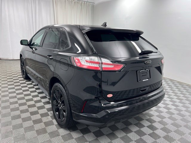 Used 2023 Agate Black Metallic Ford SE image 6