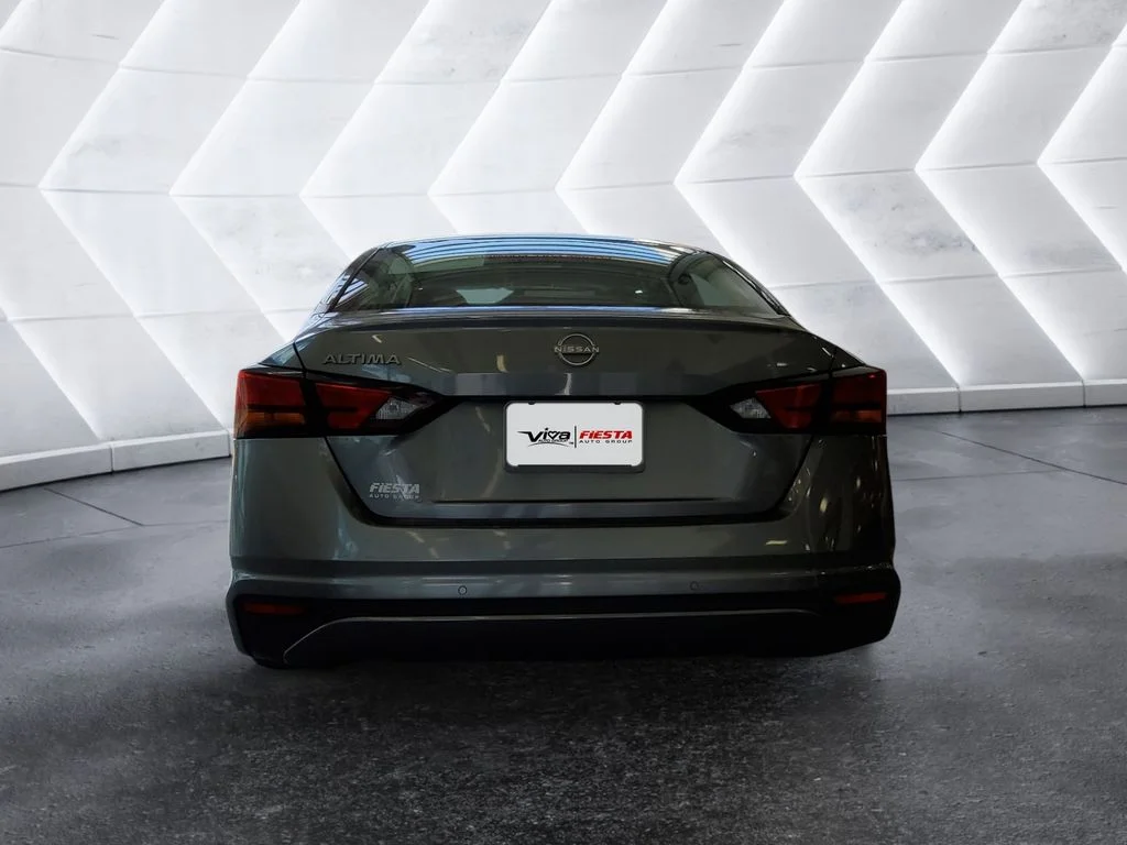 Used 2023 Gray Nissan 2.5 S image 5