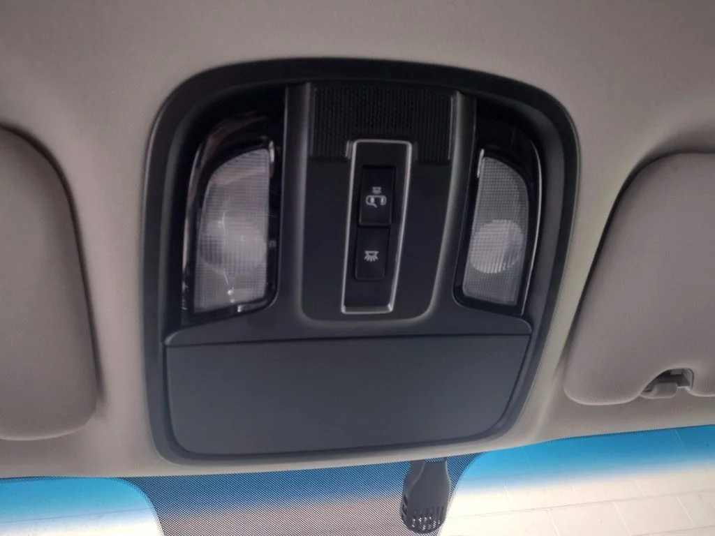 Used 2020 Blue Kia S image 29