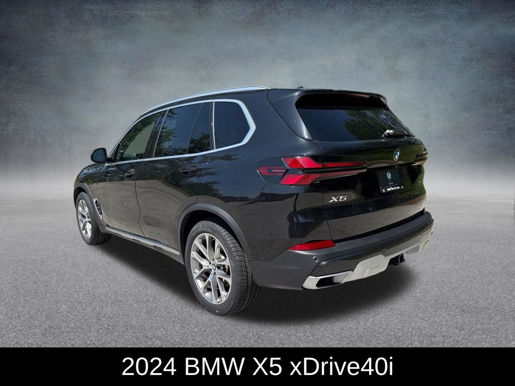 Used 2024 Black BMW xDrive40i image 3