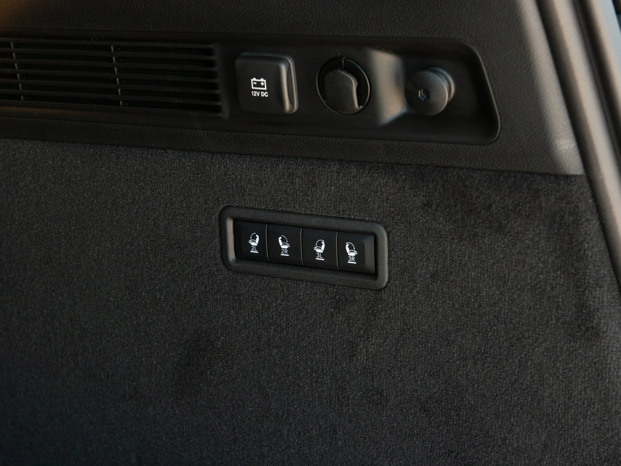 New 2026 Black Jeep Summit Reserve* image 31