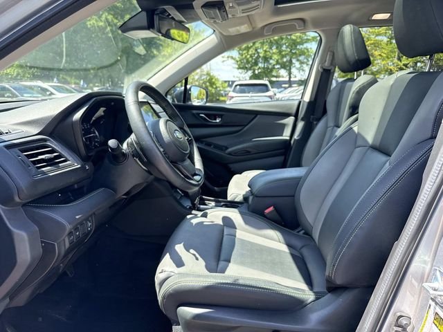Used 2025 Silver Subaru Onyx Edition image 15