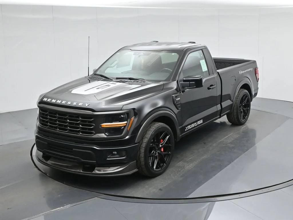 New 2025 Black Ford XL image 31