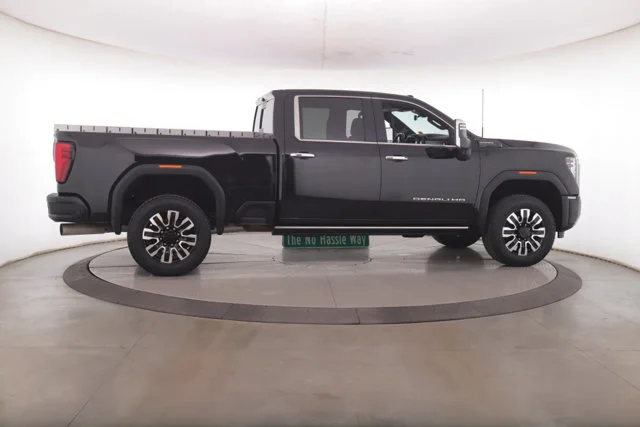 Used 2024 Black GMC Denali Ultimate image 6