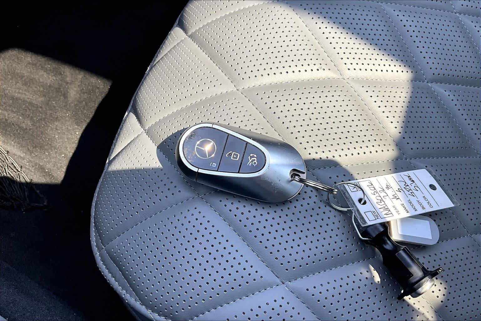 Used 2022 Cirrus Silver Mercedes-Benz S 580 image 15