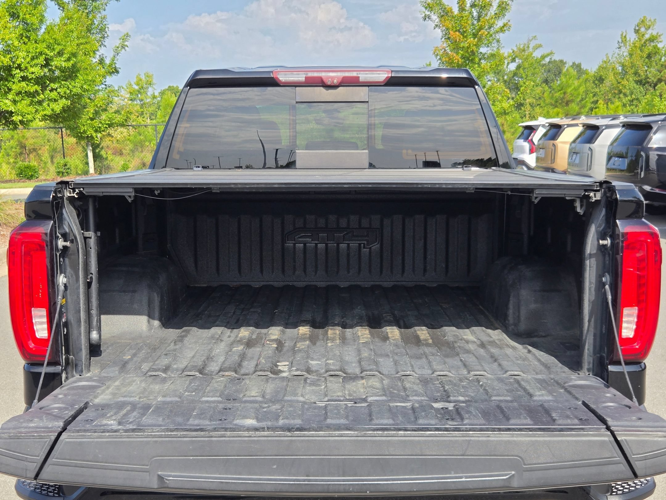 Used 2020 Onyx Black GMC AT4 image 18