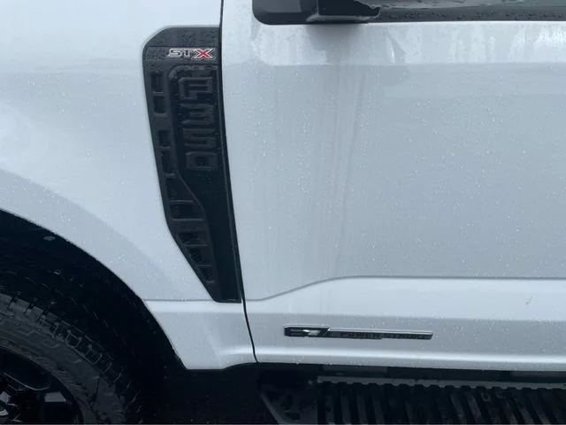 New 2026 Oxford White Ford F-350® XL image 10