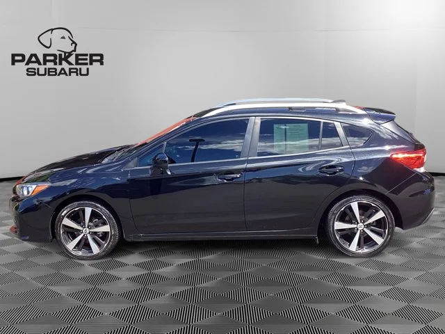 Used 2018 Crystal Black Silica Subaru Premium image 2