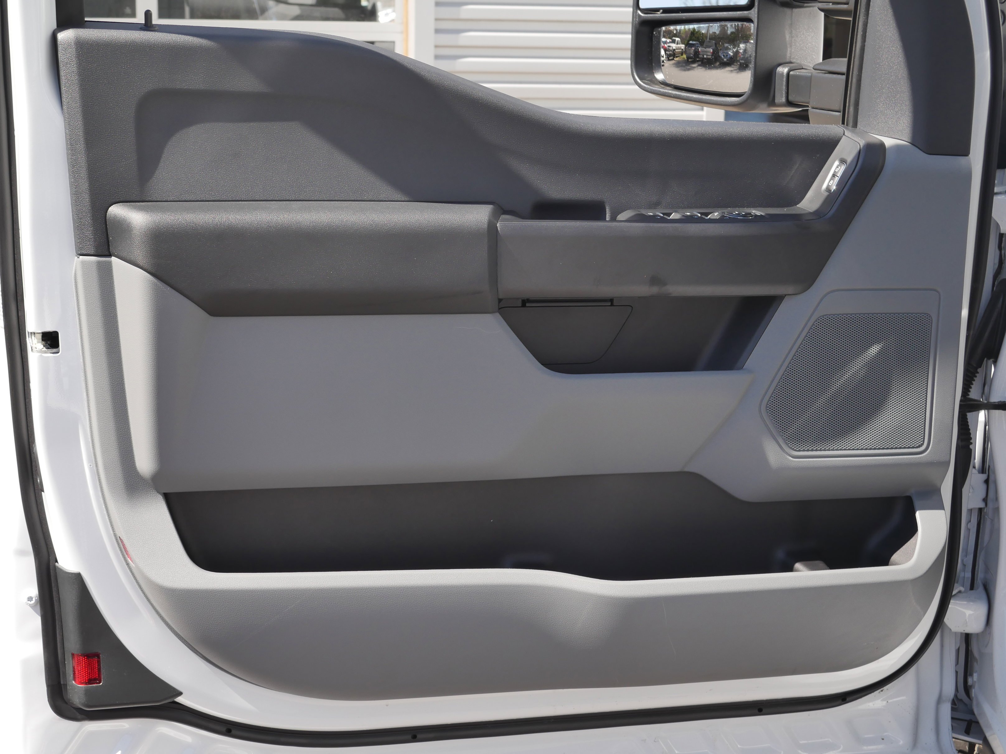 New 2026 Oxford White Ford F-350® XL image 27