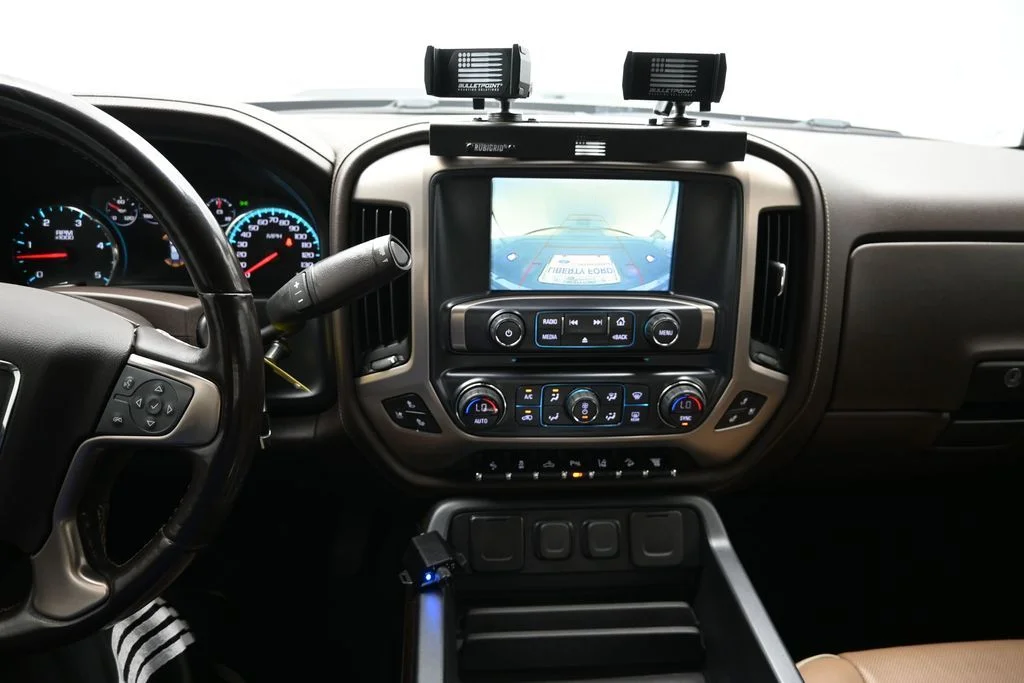 Used 2019 Black GMC Denali image 19