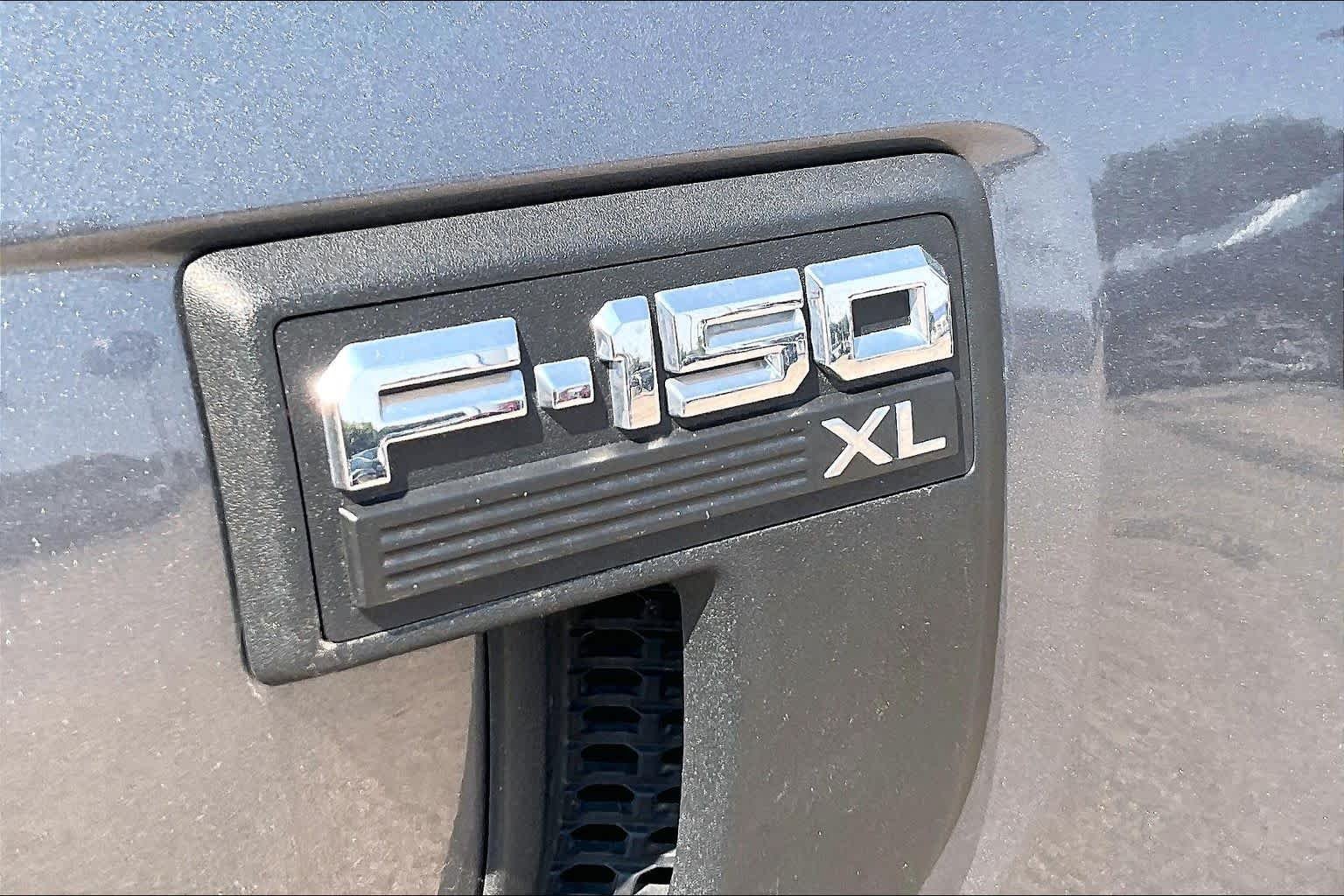 Used 2021 Carbonized Gray Metallic Ford XL image 10