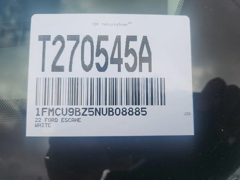 Used 2022 White Ford SE image 4