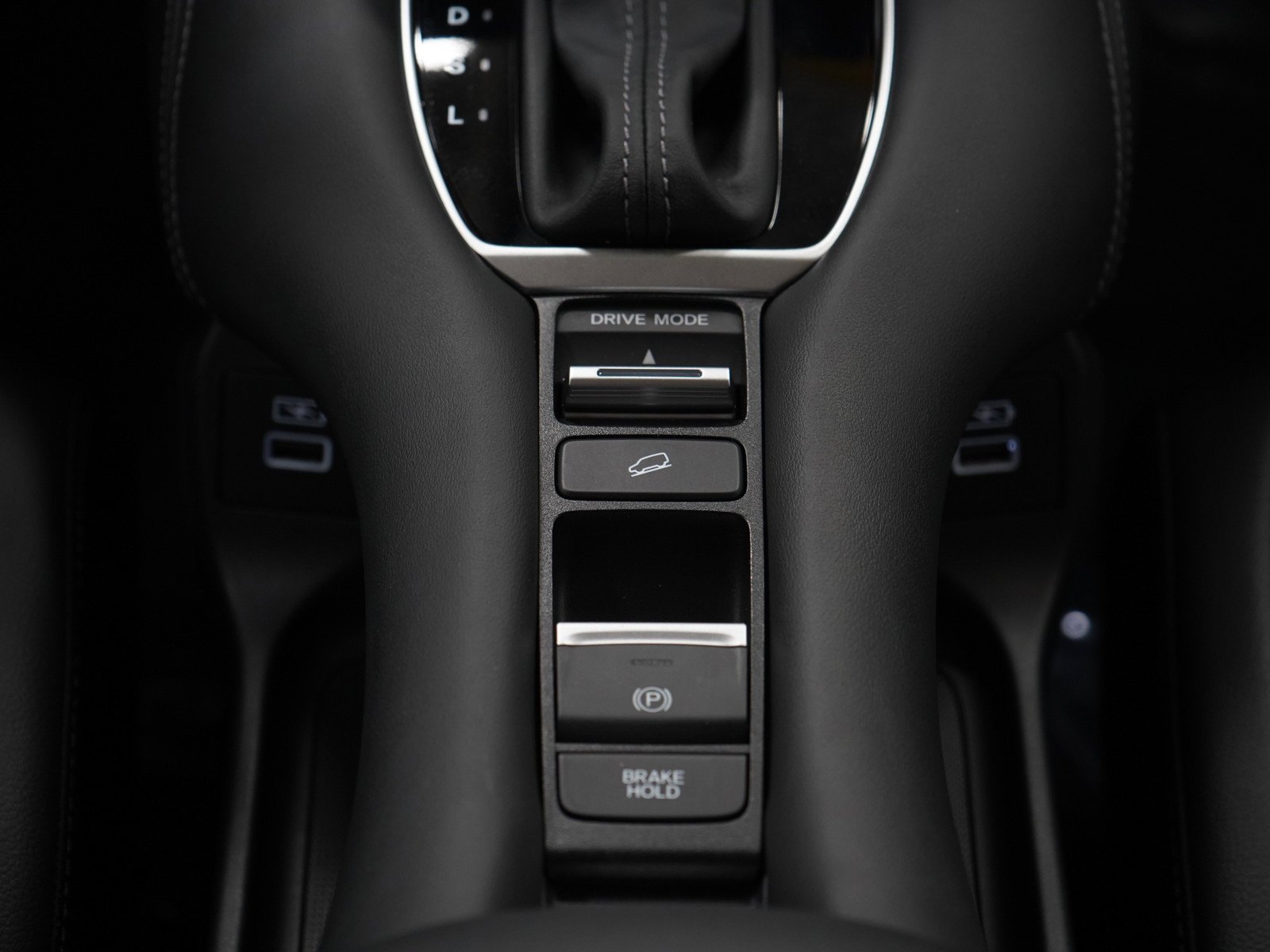 Used 2023 Black Honda EX-L image 19