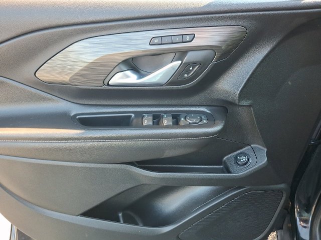 2023 GMC Terrain SLT - Photo 12