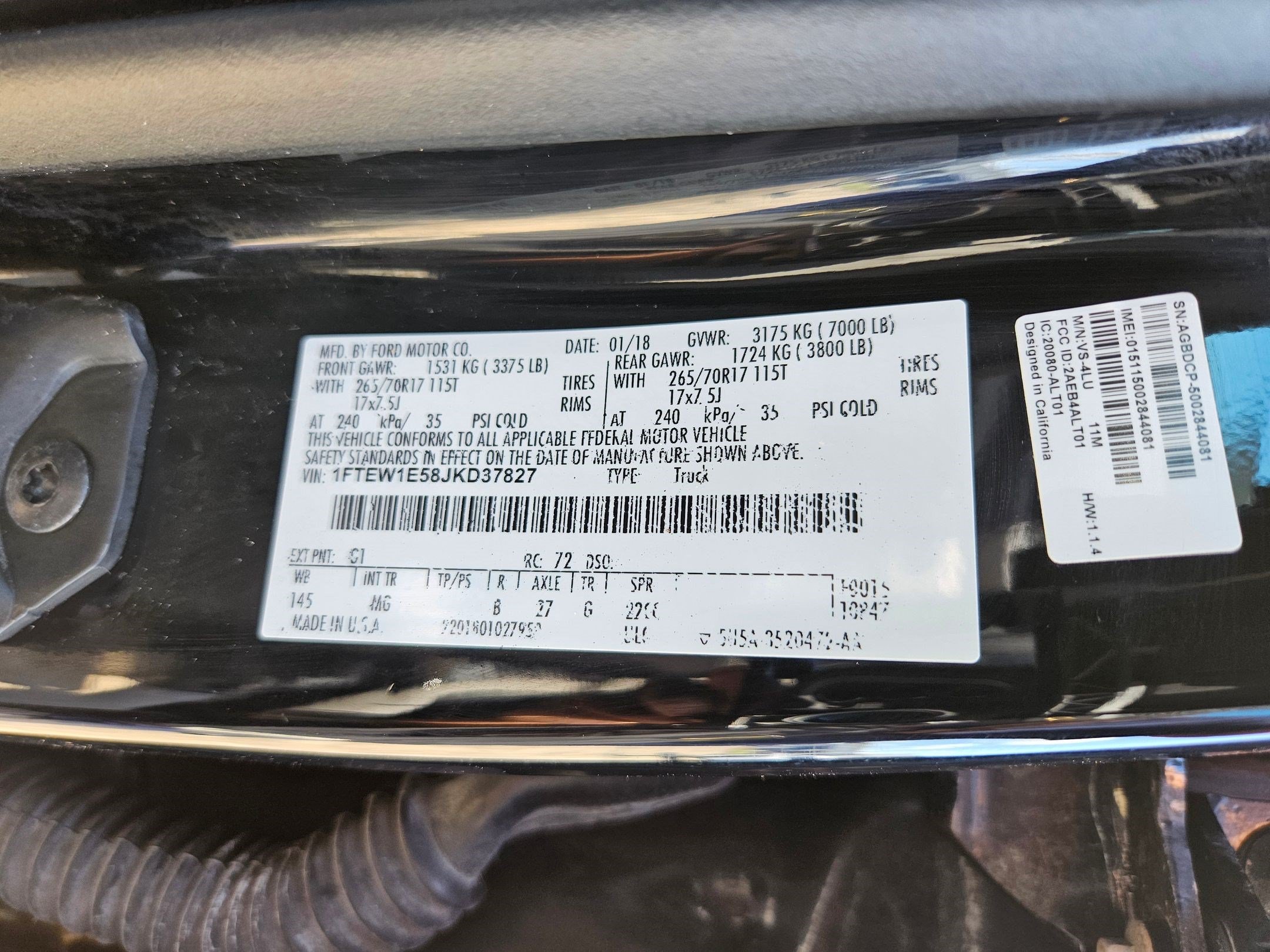 Used 2018 Shadow Black Ford XLT image 29