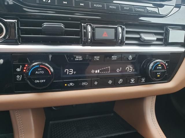 Used 2022 Gray Nissan Platinum image 22