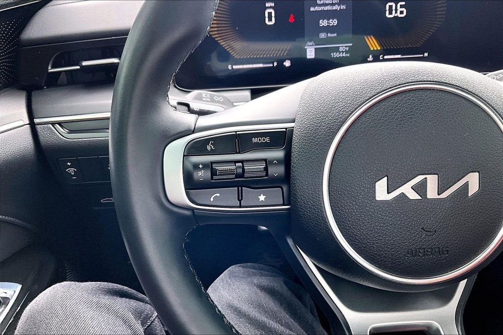 Used 2025 Black Kia GT-Line image 9