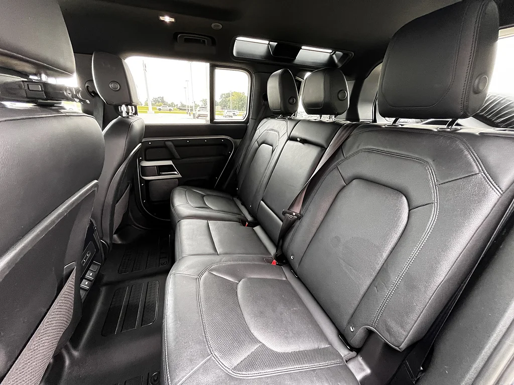 Used 2023 Eiger Grey Metallic Land Rover 110 S image 10