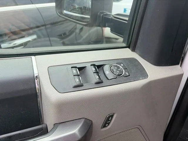 Used 2021 White Ford XLT image 11