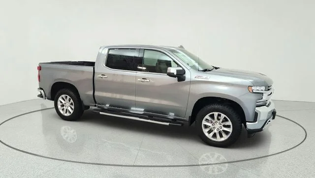 Used 2021 Gray Chevrolet LTZ image 14